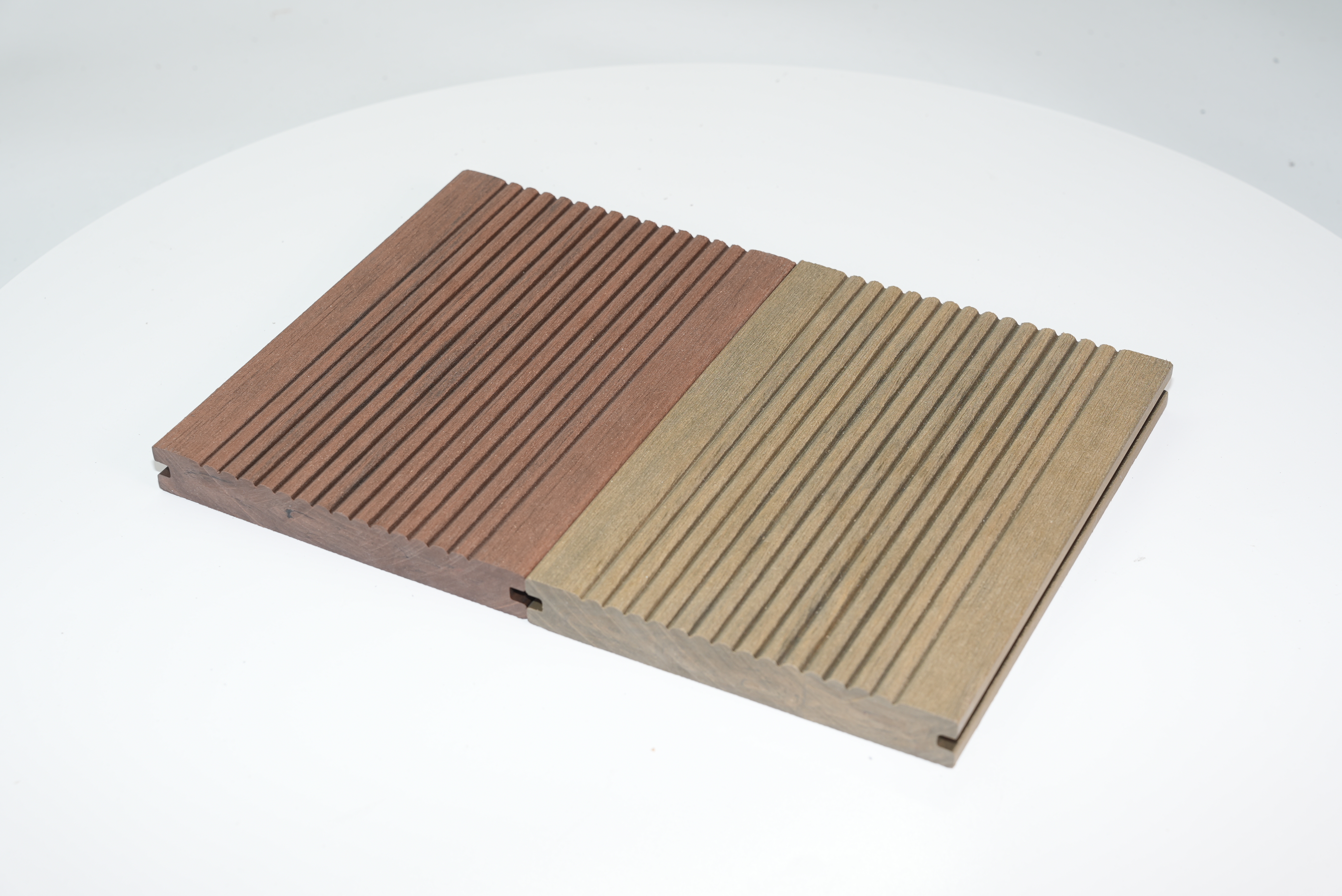 Durable Eco-friendly Maintainance Free WPC Regular Color Mixed Decking 